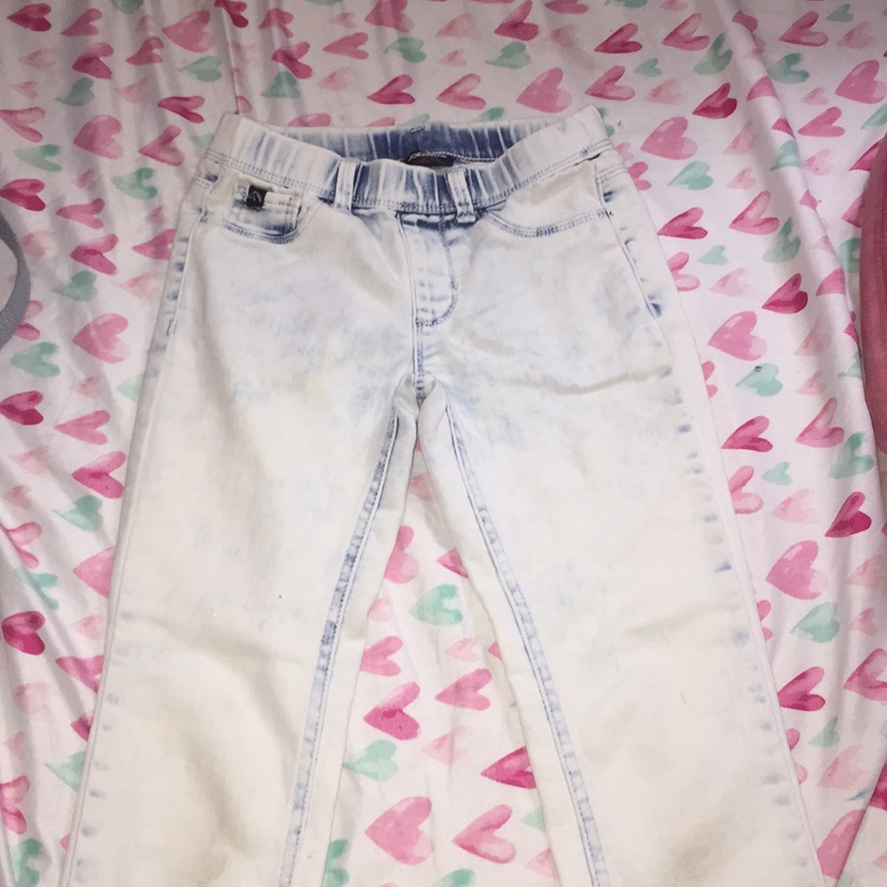 White jeans